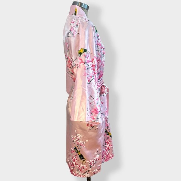 Women's Asian Pink Floral Kimono Robe - Picture 6 of 6